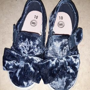 Size 10 blue velevet shoes
